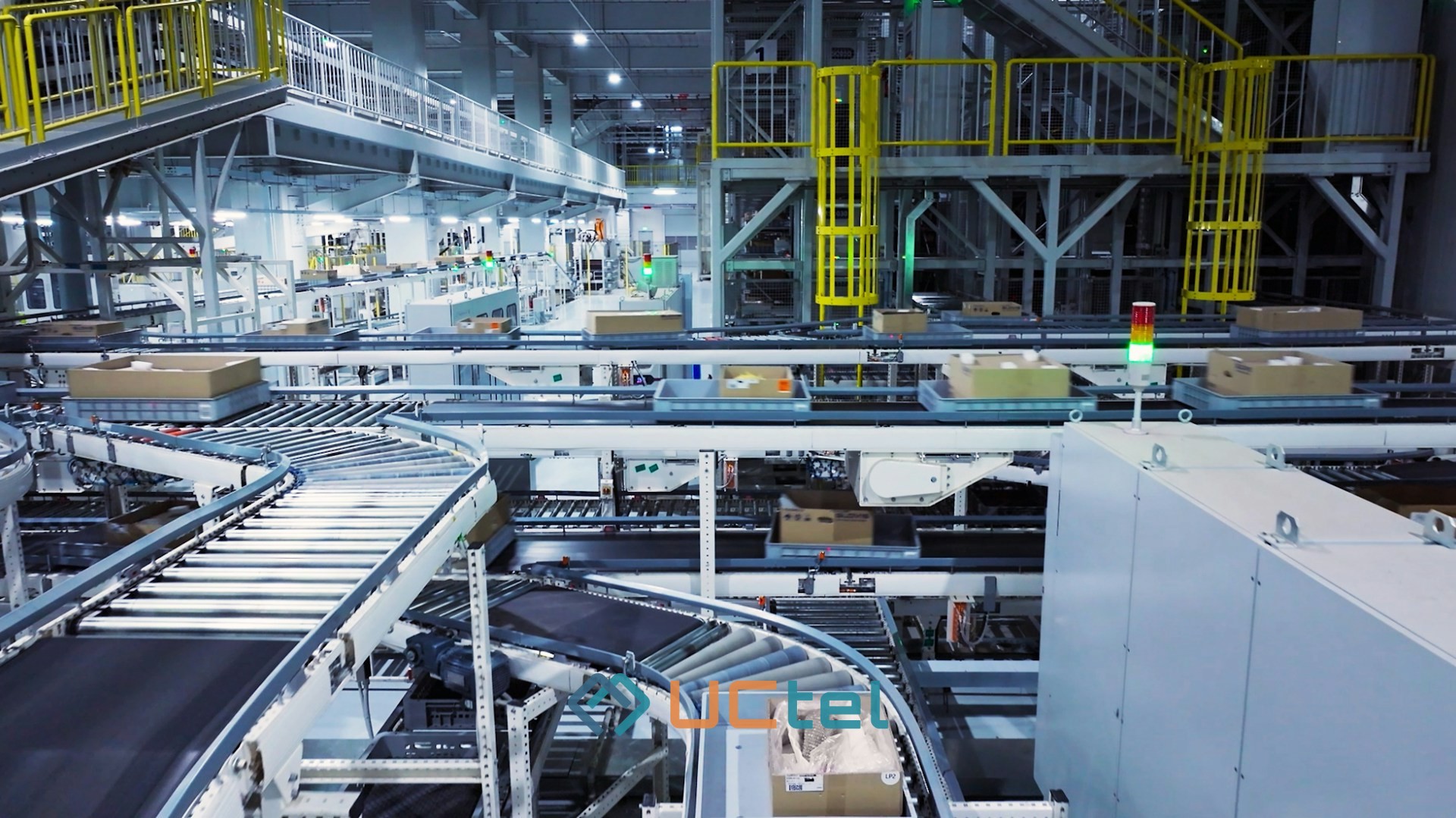 Smart factory with robotic