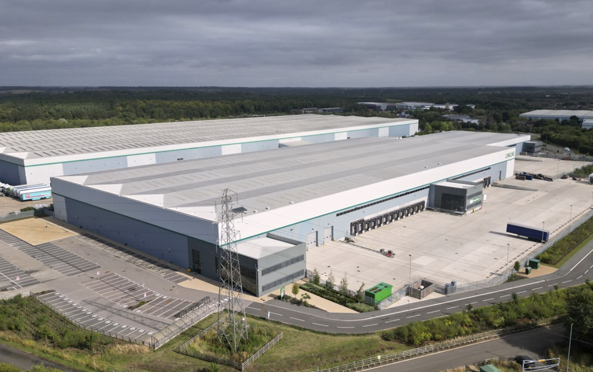 Case Studies 5 Case Study: DFDS - Mobile Connectivity Solution building exterior