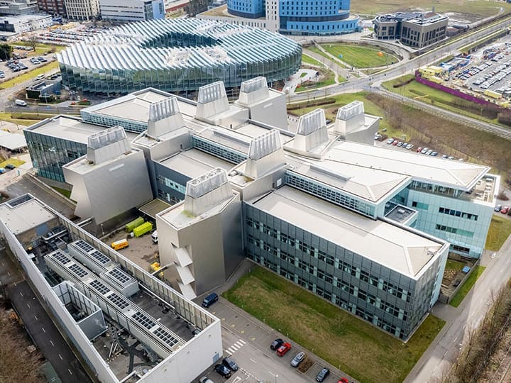 Case Studies 1 Case Study: Medical Research Council - Mobile Connectivity Solution building exterior